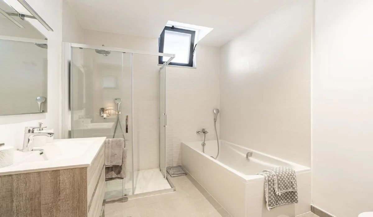 69890f74-69fd-43d3-9c98-7b6dc52a9bd4