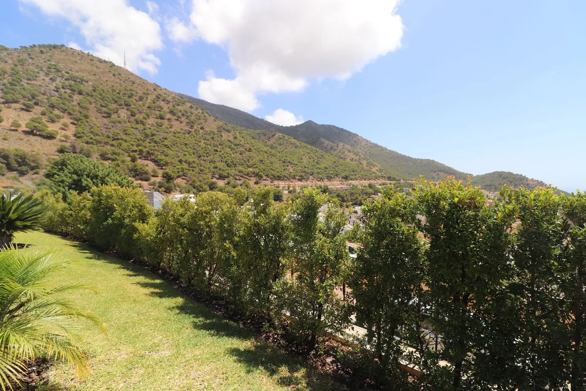 7198f4f3-94f1-43fa-b48f-0b799e79ff3b