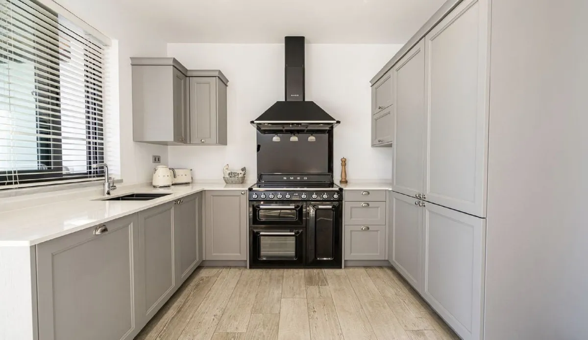 8a3e935f-7381-46f0-8389-f204353aa9c3