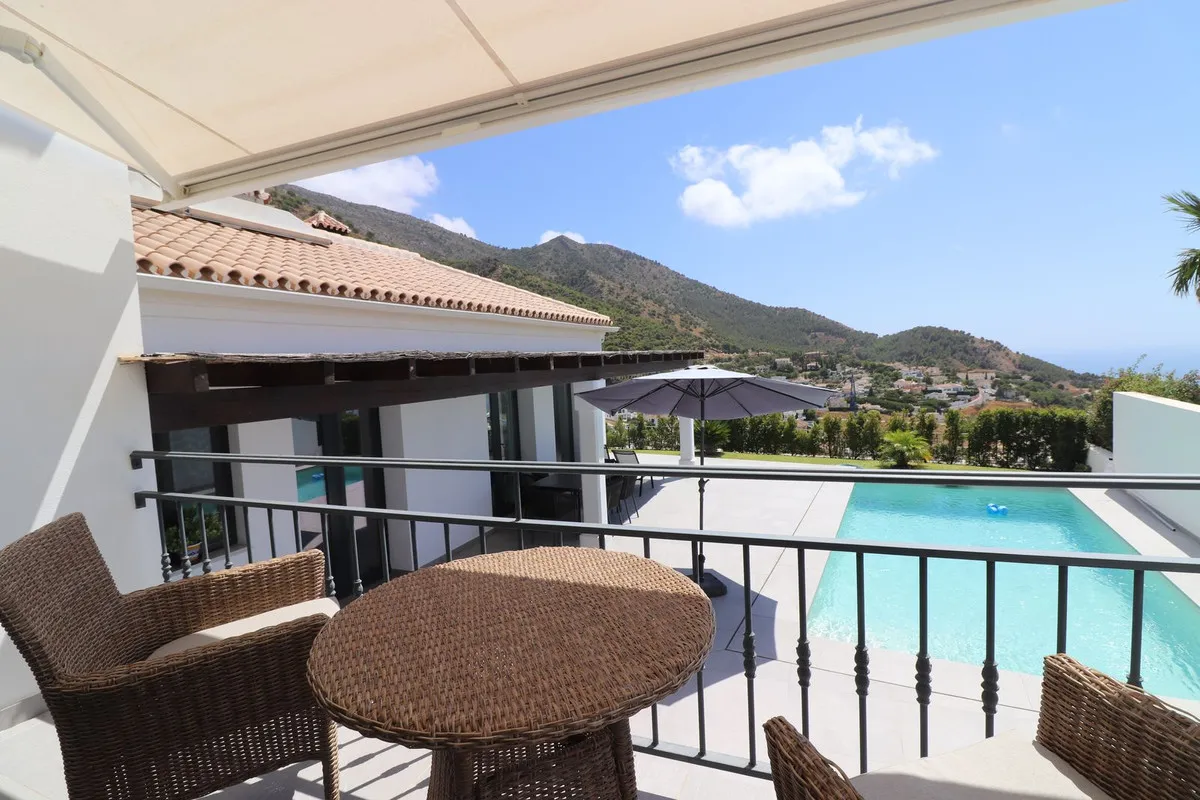 99eaaabf-0e47-4e8e-b52c-73de41c32c34