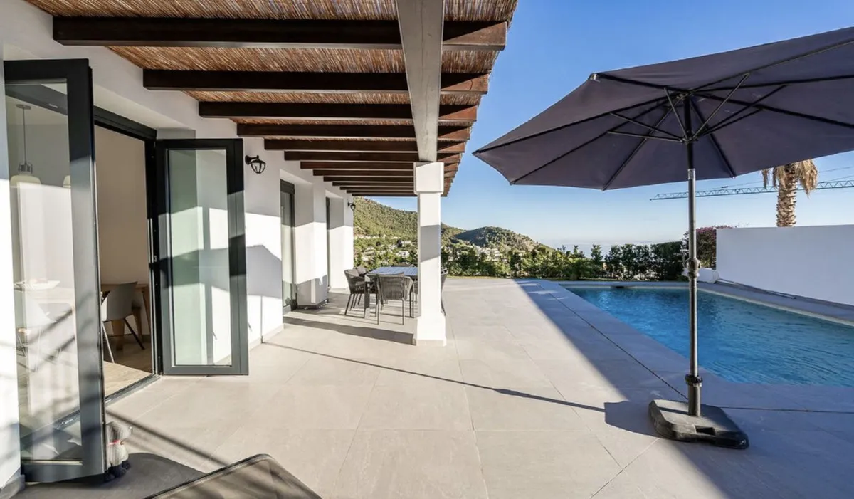 9a535367-8c0f-4732-9e71-f8eade080e08