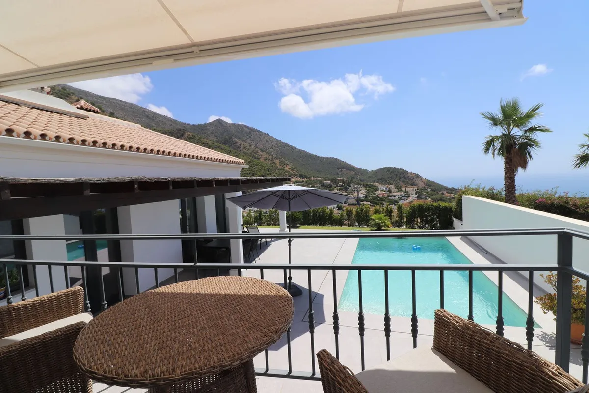 d1cfcf3b-96c3-4709-b11f-464fdc05c9b8