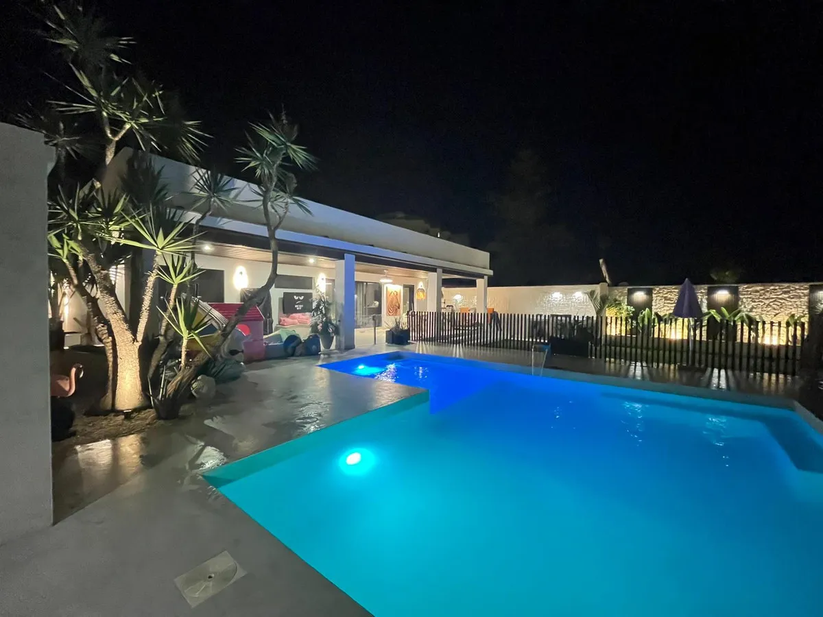 1d20f2f1-22ff-4bb8-9f6c-7ce0687a3d56