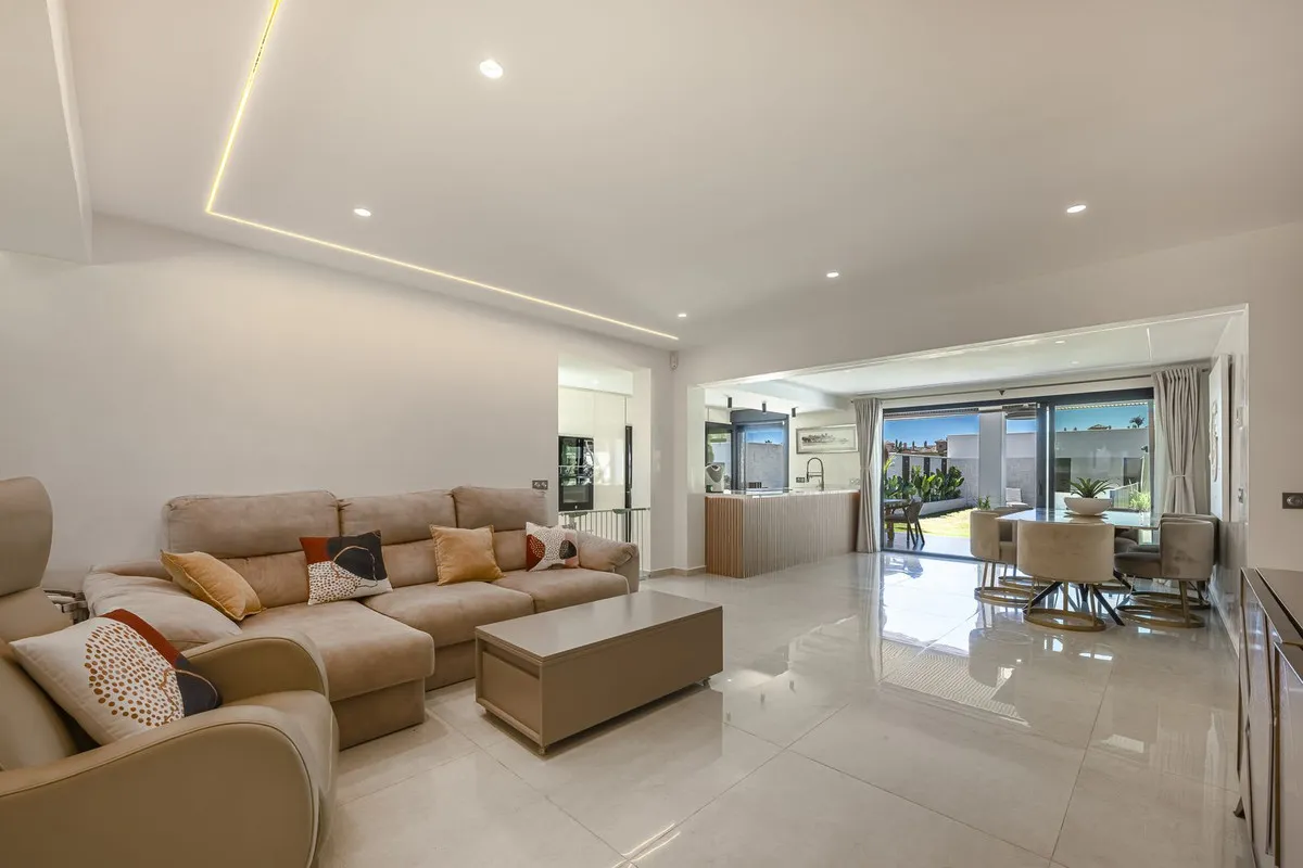 332bda84-859f-4300-80d0-60130262bc34