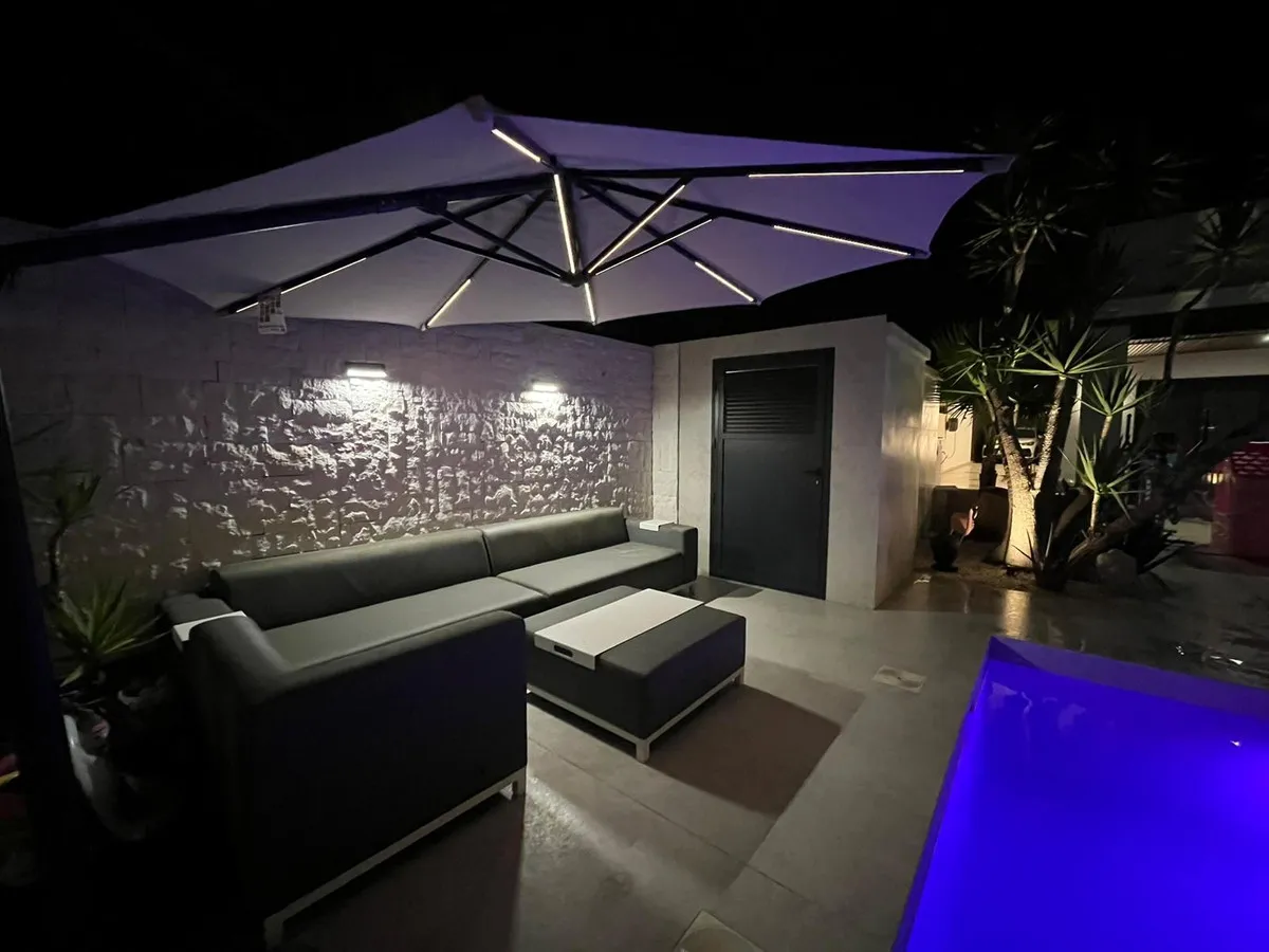 6977ea2d-e799-4985-ac72-efe53167989e