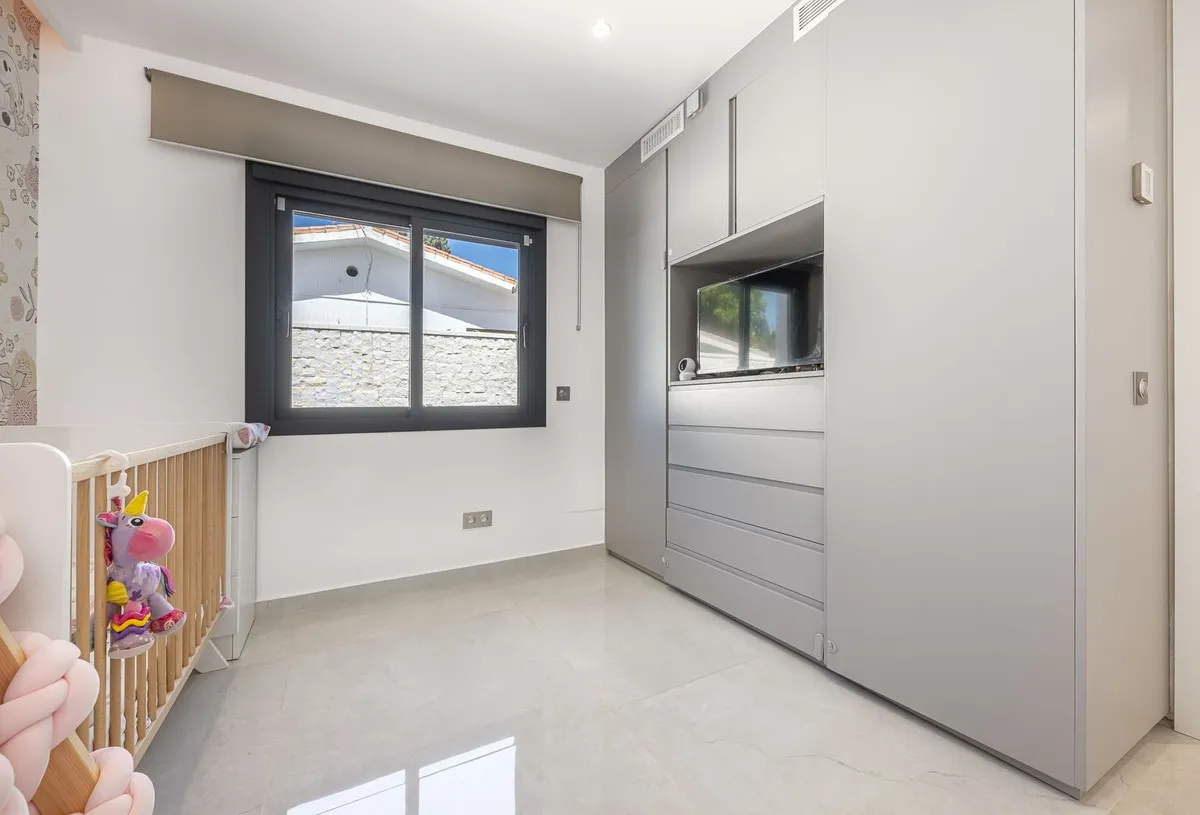 87e829ac-a9c4-4a74-b3b6-1e567a55241d