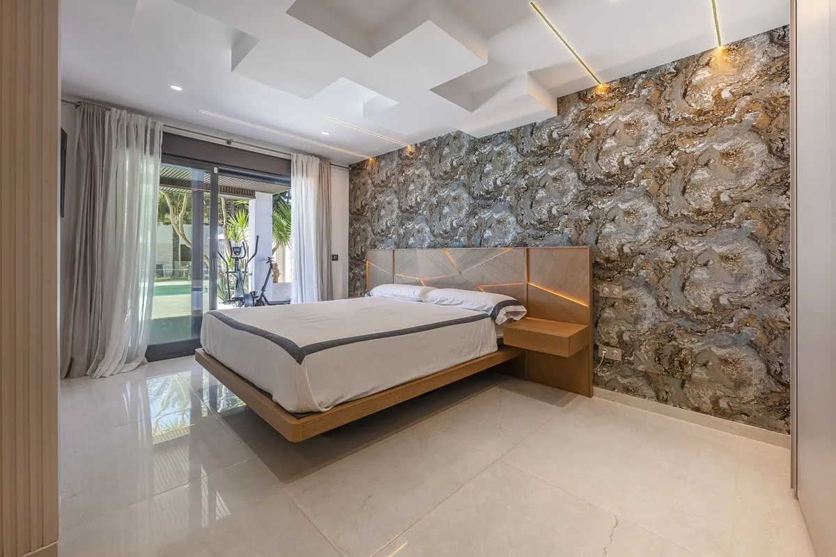 c11942ef-d877-4b39-9584-07027d41ed5b