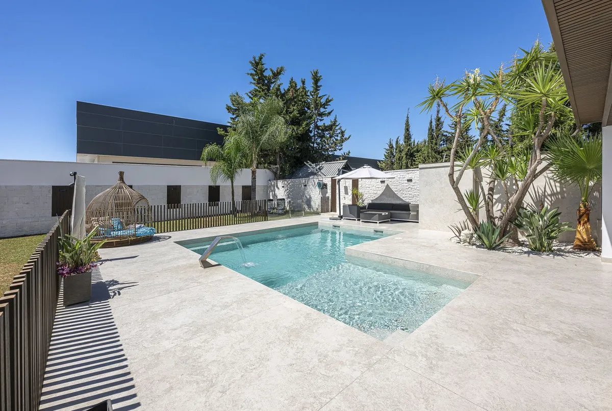 c4e7cfa1-cdb2-4352-b080-b1c06ee58997