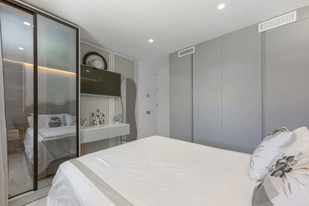 e533e587-f09d-4b63-9061-9cb16ff3b8d2