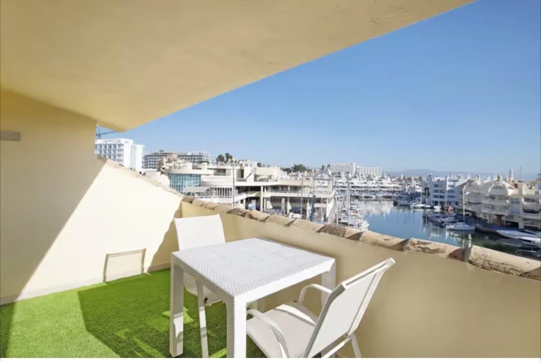 8f859738-ce6b-4e29-8900-622b3f1c7e3d