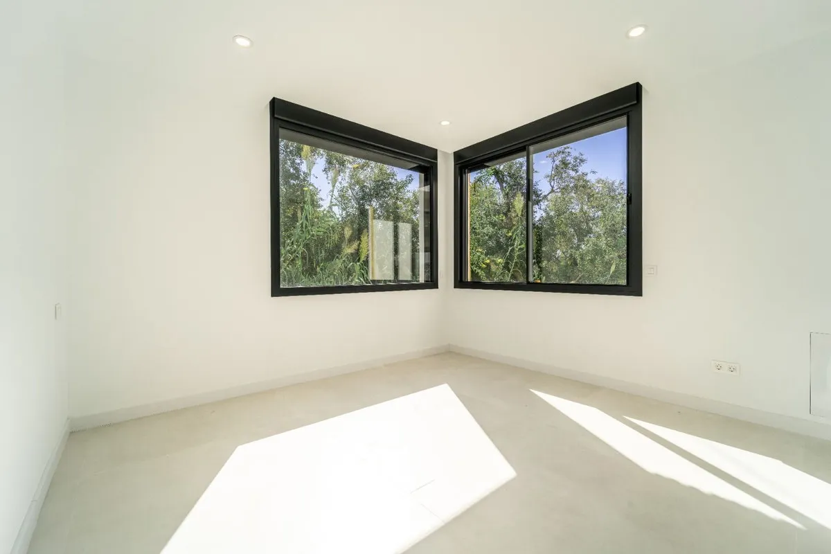 06f7aa31-05c5-400d-bb7a-c87cd85cf0a4