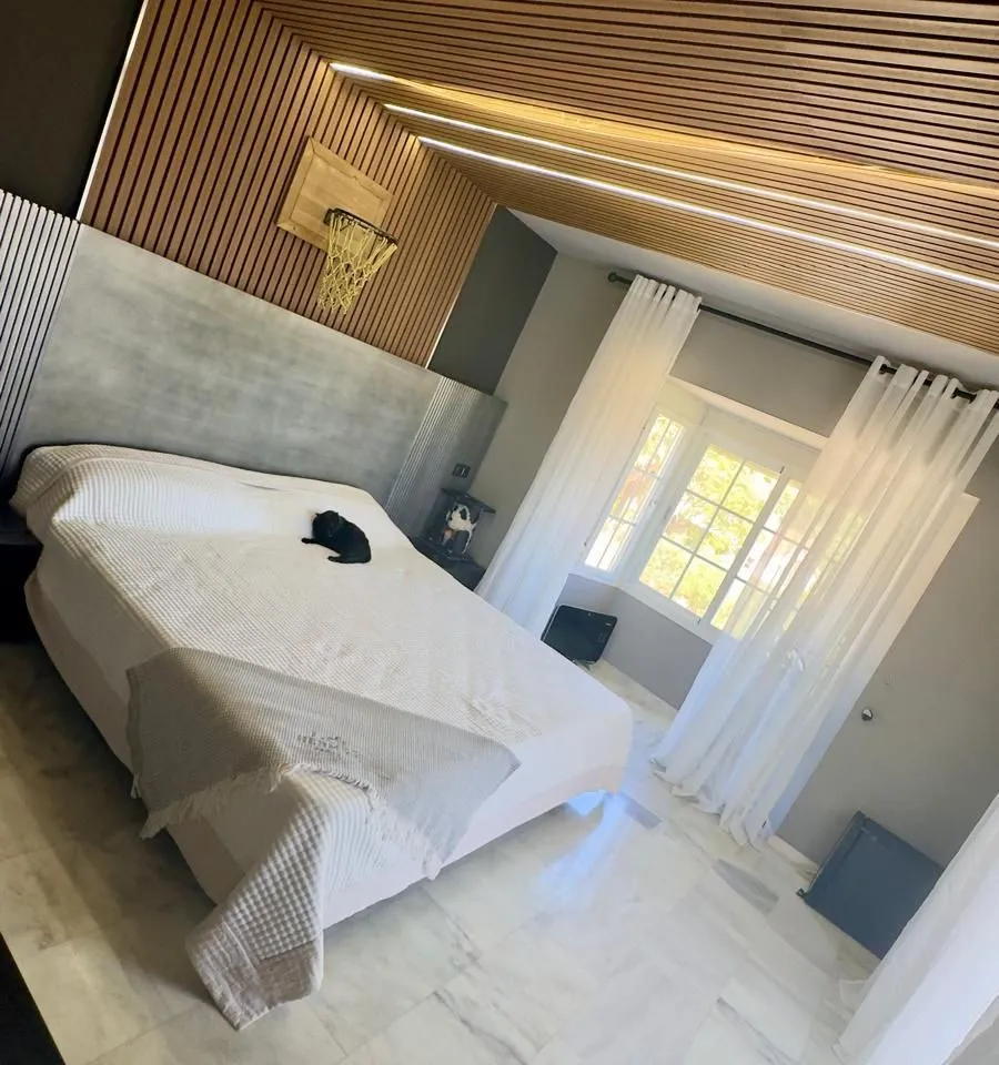 b4203f4a-0f02-4da1-bdd3-42e519411c09