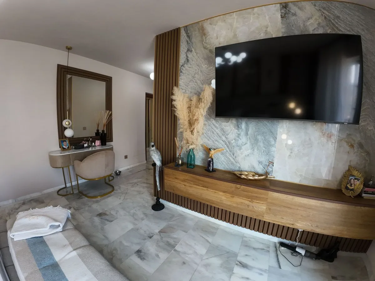 f3ebdca3-4884-47f1-be9b-ec785d0725fc