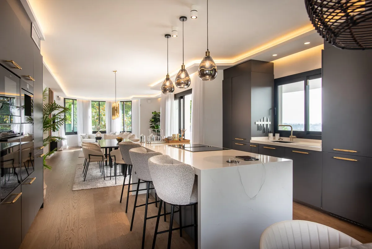 19ae2b5d-e24b-491d-8240-e58f69a2bd2e