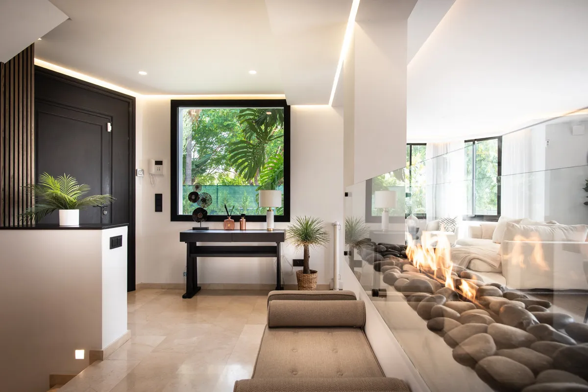 1de4899d-8140-4e28-8f86-a04488d81809