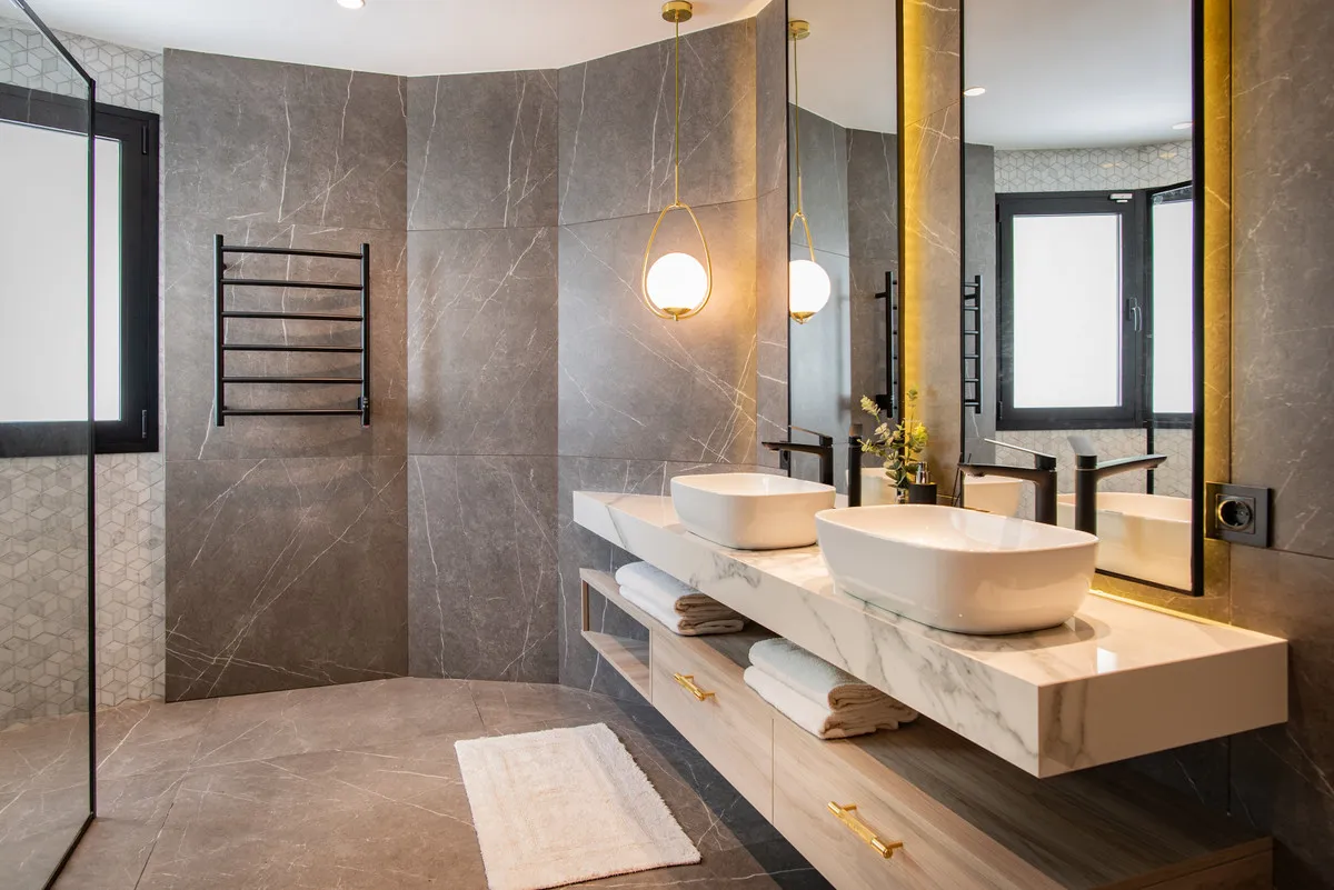 2c520680-1f33-455f-8c6c-4e90f77b161d