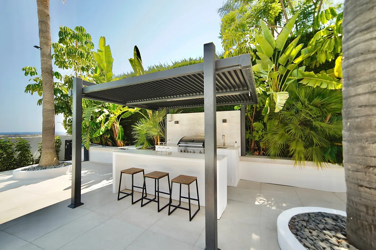 78bb8ee6-9c28-4387-a4ce-c28306830e07