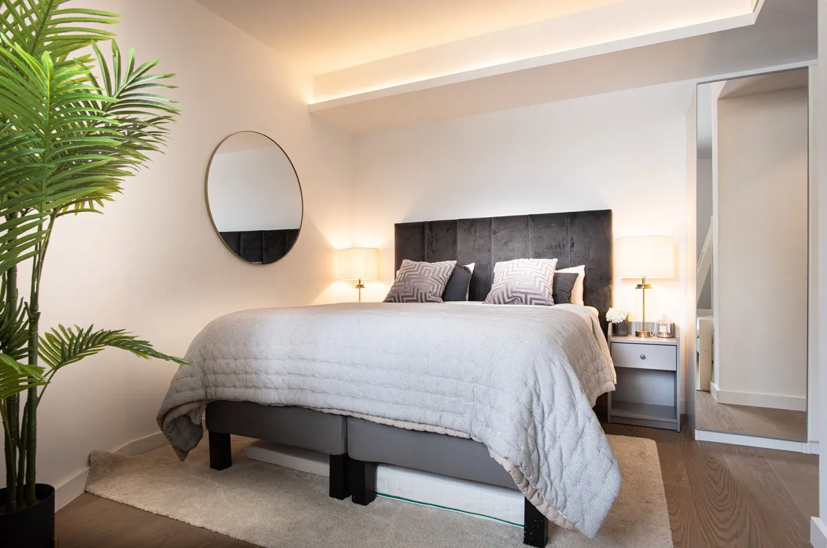 c32457ce-84e7-4ec5-bdf3-7dd1b97159e6