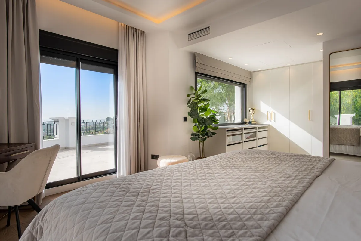 e77308f1-e032-46f4-9546-8530a82798bd