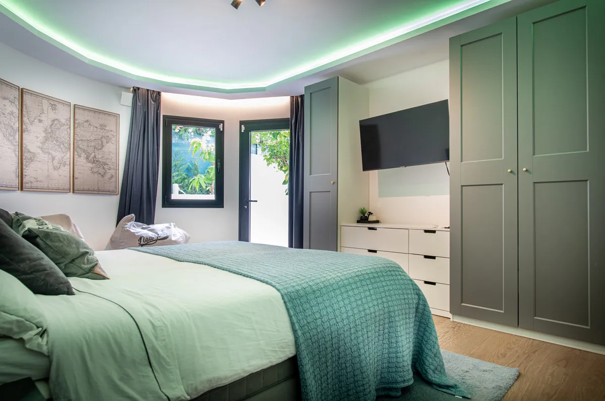 fcc73ab1-565e-4492-a83d-8e07e0432024