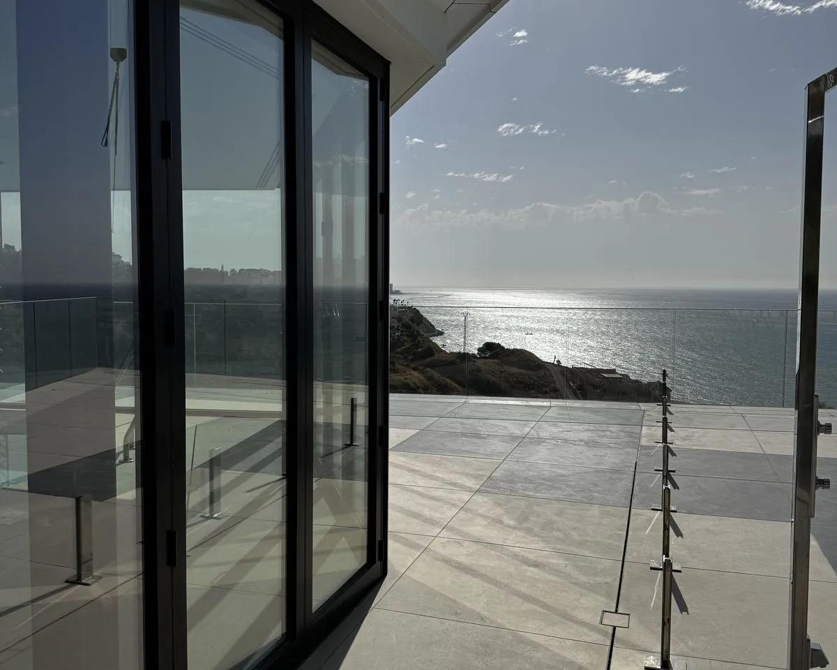 f98d9b5a-9e3b-4735-ad5b-23d06089355b