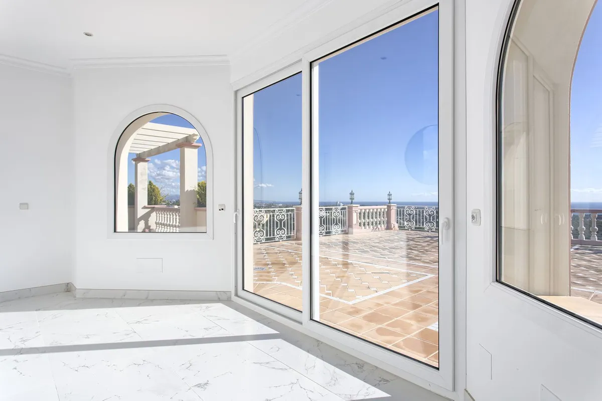 49f1e30c-80f0-4ae1-a351-4d83ca7d67c1