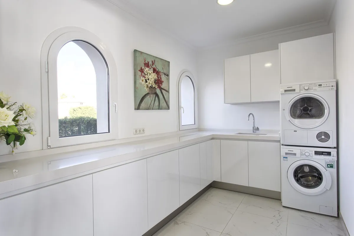 51d192ff-1bae-47ba-8a84-59c72bb1a9a7