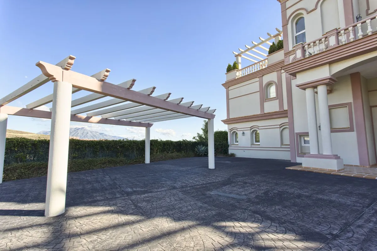 76e99a57-40ca-4f10-99c5-c326dec6e650