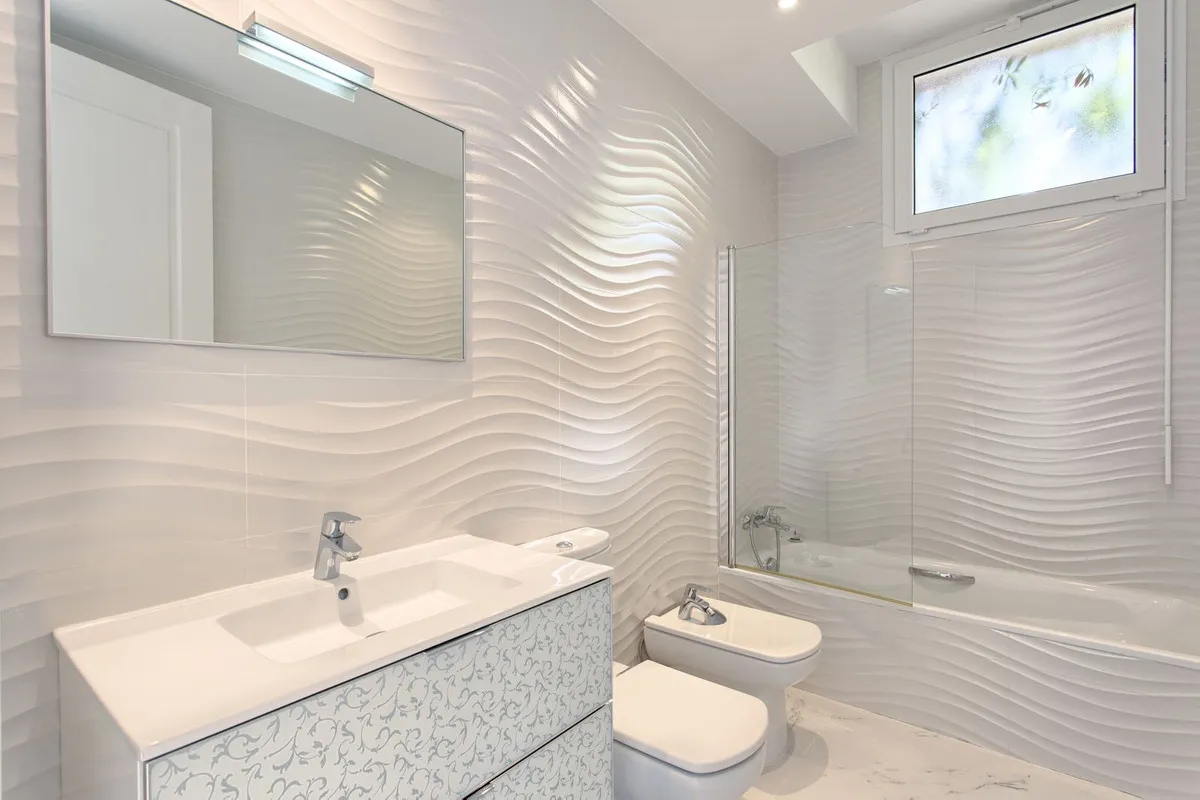 933d5bce-21a0-440c-b122-e500c3f9a93f