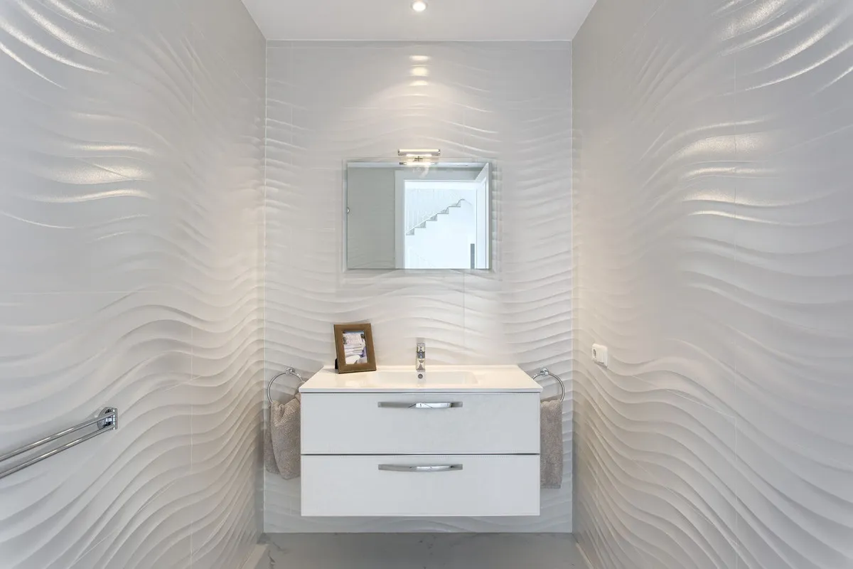 d96bbd5b-db6d-462e-a4a1-32a57543a37f