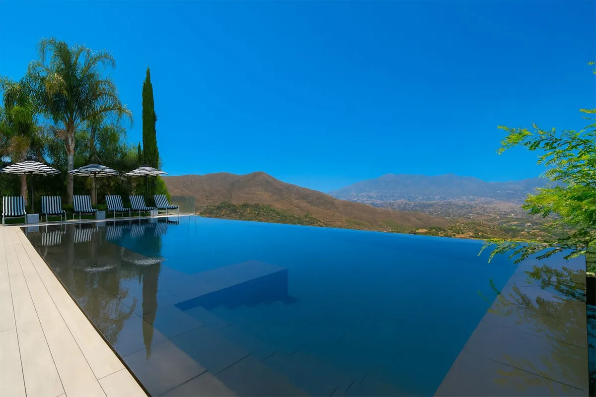 0abc2400-fe96-46e0-8b6b-4dc1f3d109bc