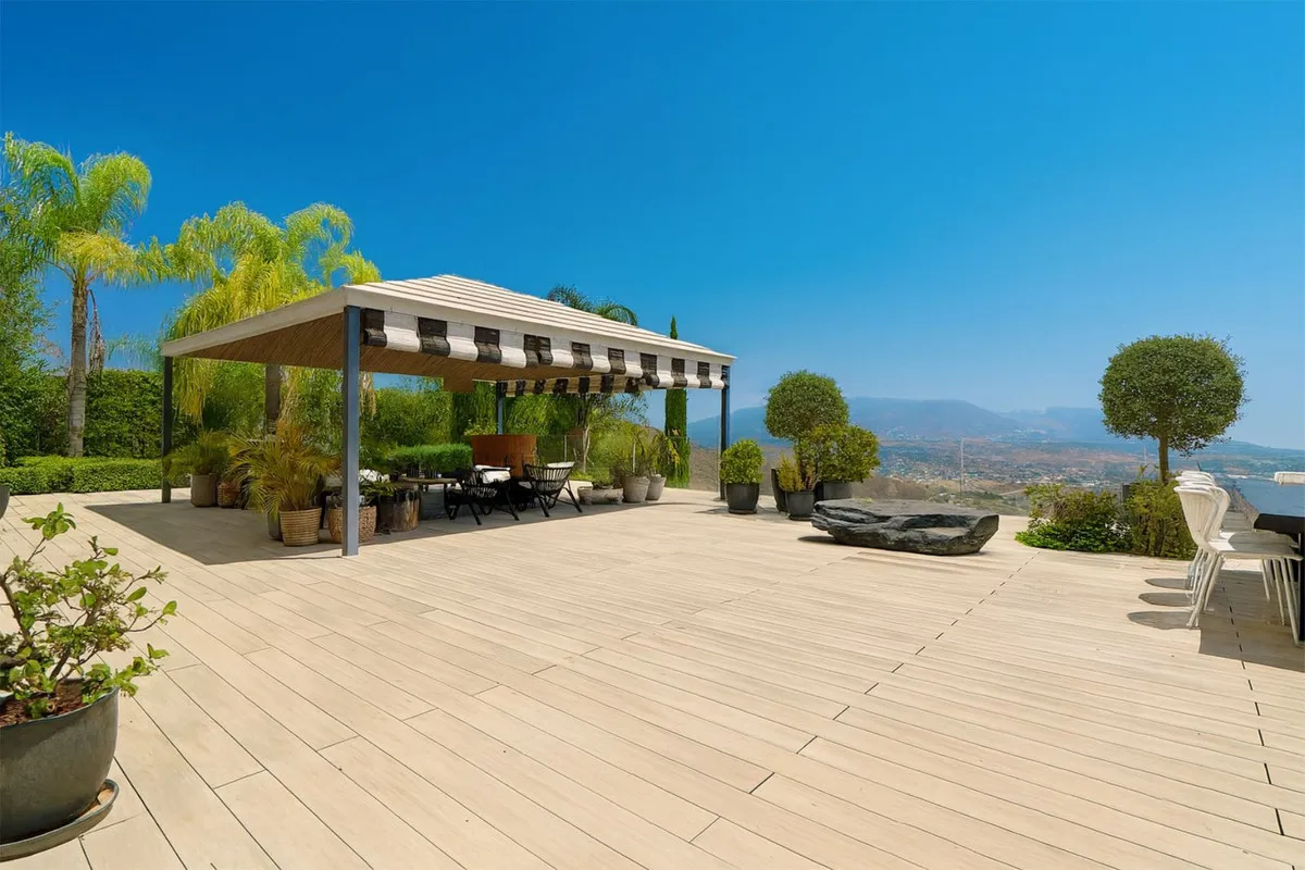 4e51a4a9-2cd1-4483-94ee-1c27f75434c7