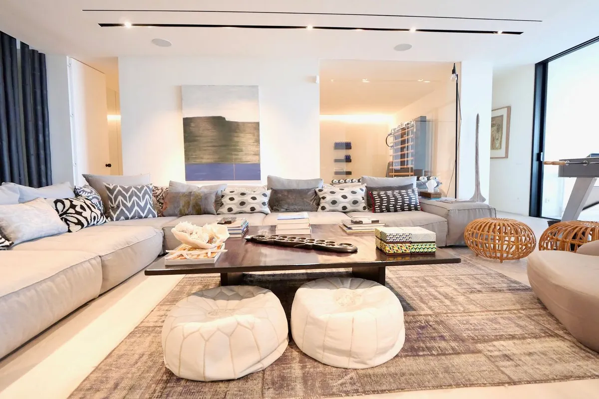 8614b964-aed7-41f7-a27d-0ffde0e216b8