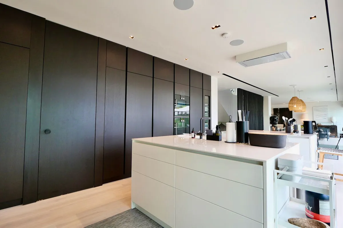 ee3d06de-ba7f-41e9-a840-6af90d00fbd9