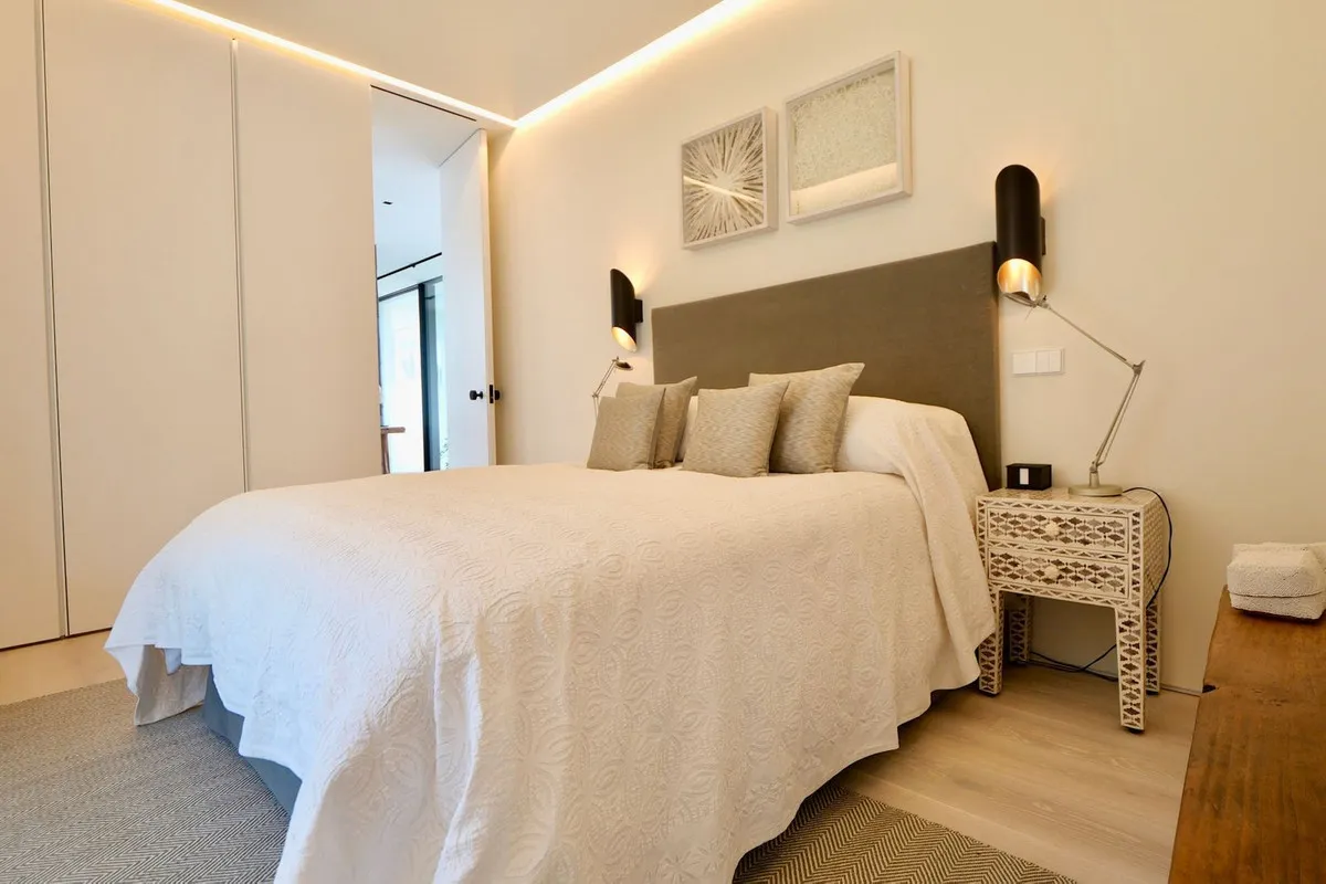 fe576f46-790f-4550-9405-8ad7f67df431