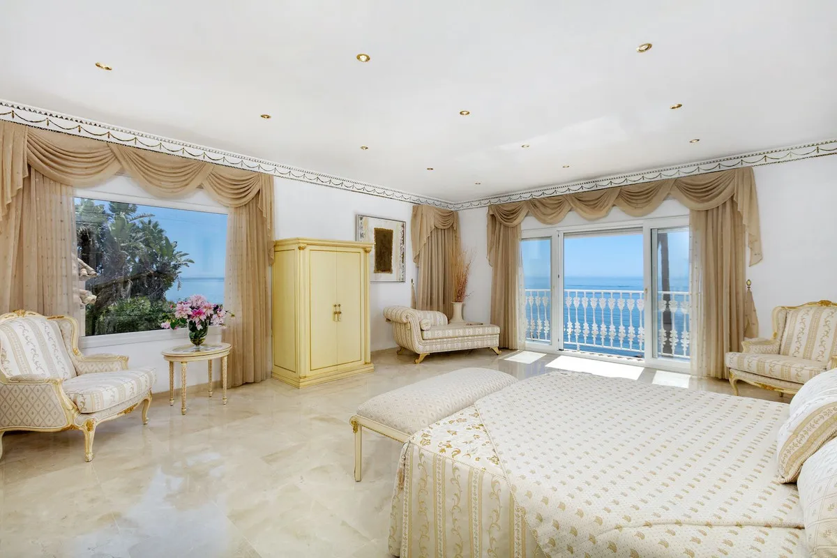 8702f0fb-84a5-4e29-88ee-aab9daa73854