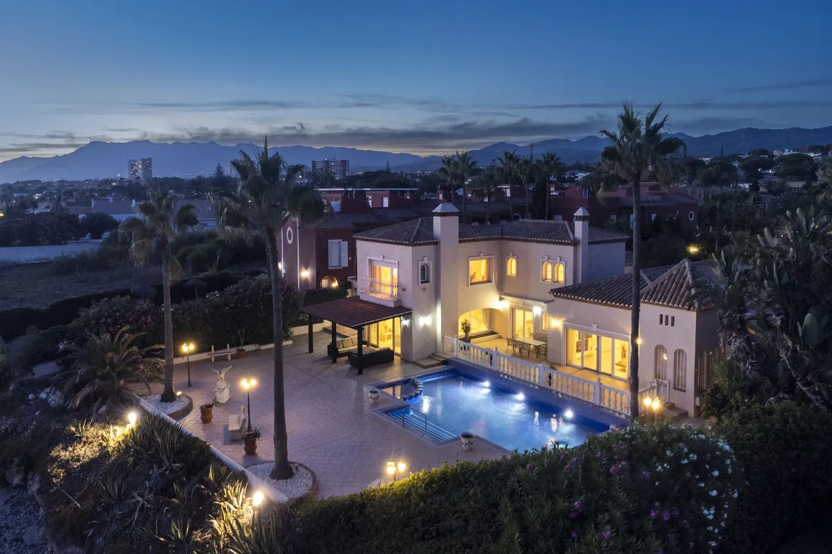 fbcd663d-7bbe-40ca-9730-0d11a66e66b1