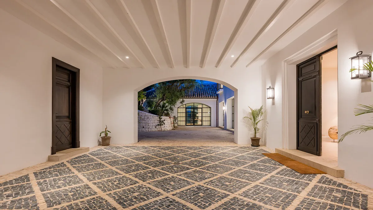 773ac6c4-4c70-471a-850f-a07b22322e0d