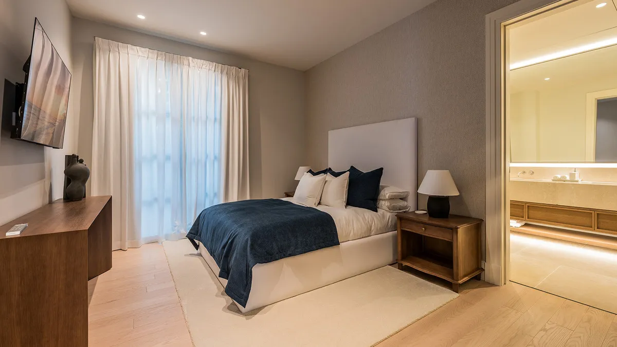 c6450794-8b0c-451b-8ceb-4f6eac9cc07a