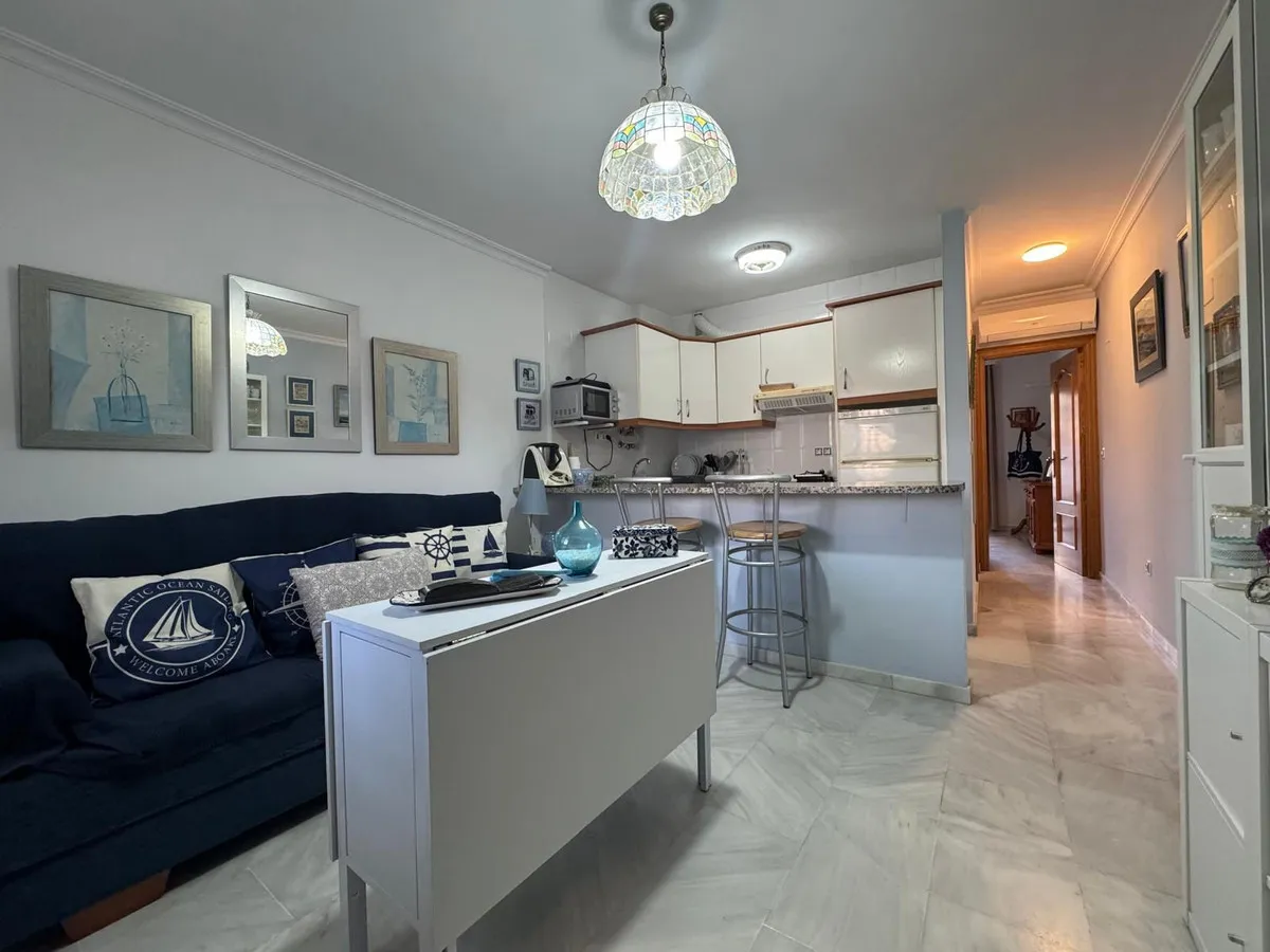 c87ced3b-0727-44c2-8cdf-33541abdea17