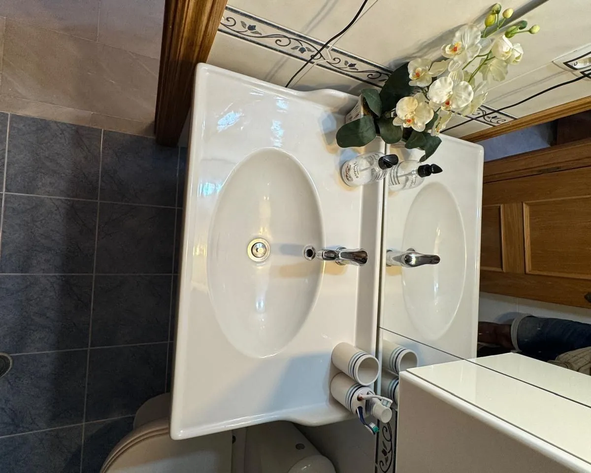 ee65095f-35b0-4520-a4b5-ece26dd1abdf