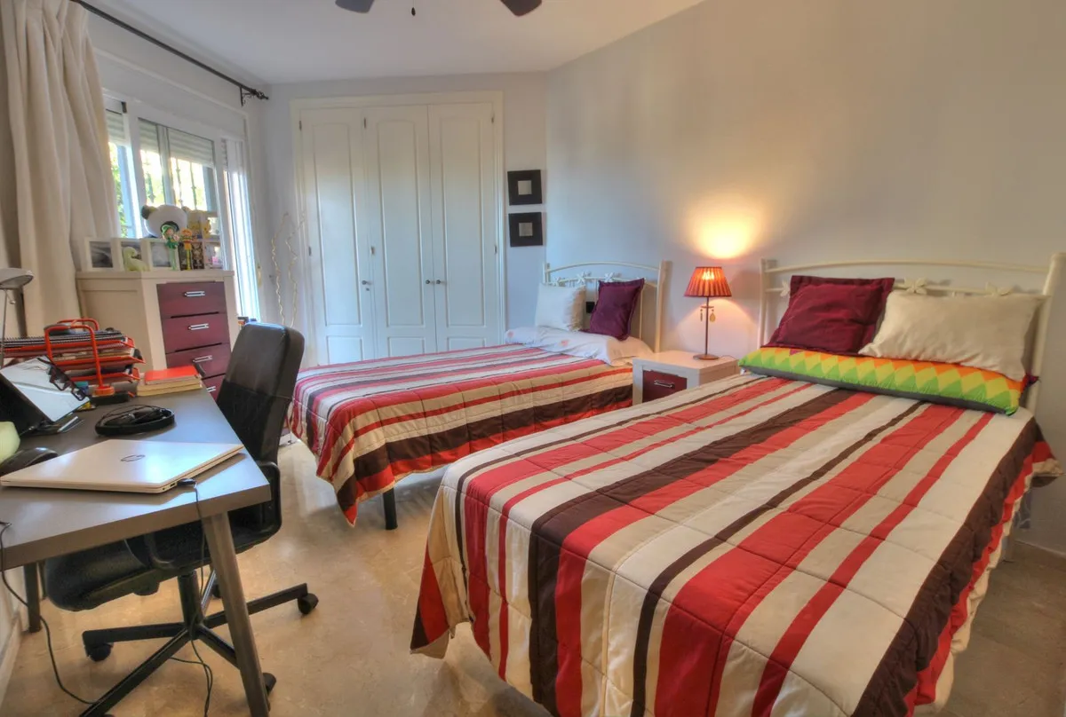 249384ab-3936-47ae-8ab9-6f3806a27047