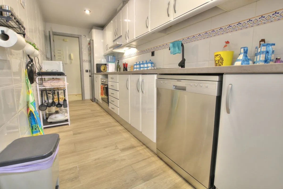 84e70abf-a0cd-47ee-aca7-cda3b5245923