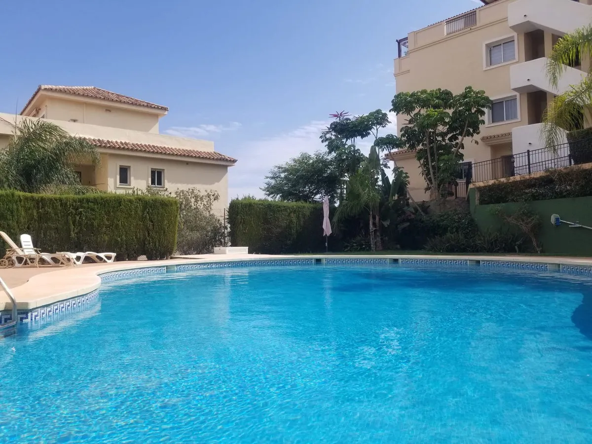 b2bb8363-425a-4c25-80ac-d1cae65b3012