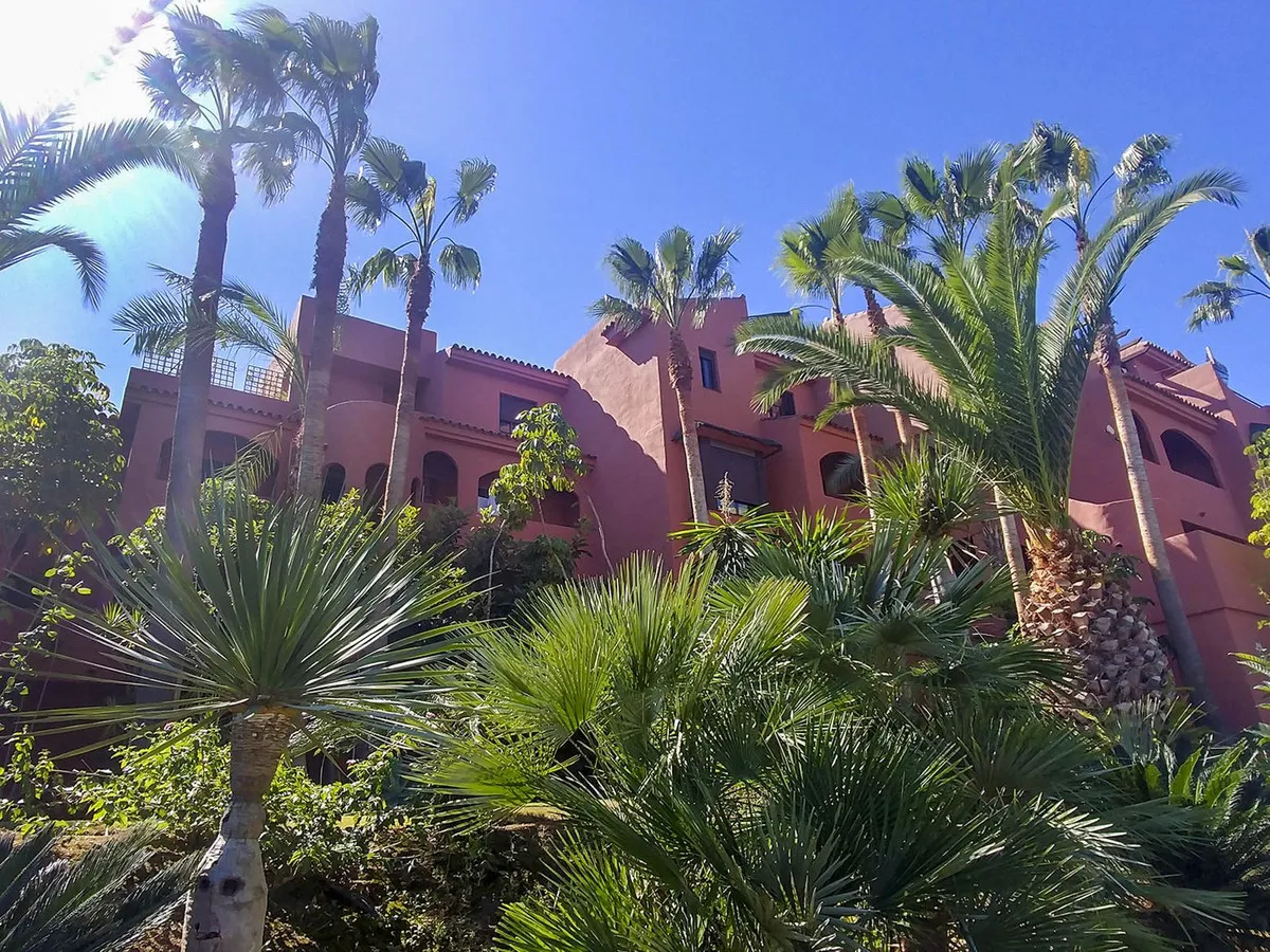 2e0c1ae9-a7fc-4407-bf01-94a3b1191c23