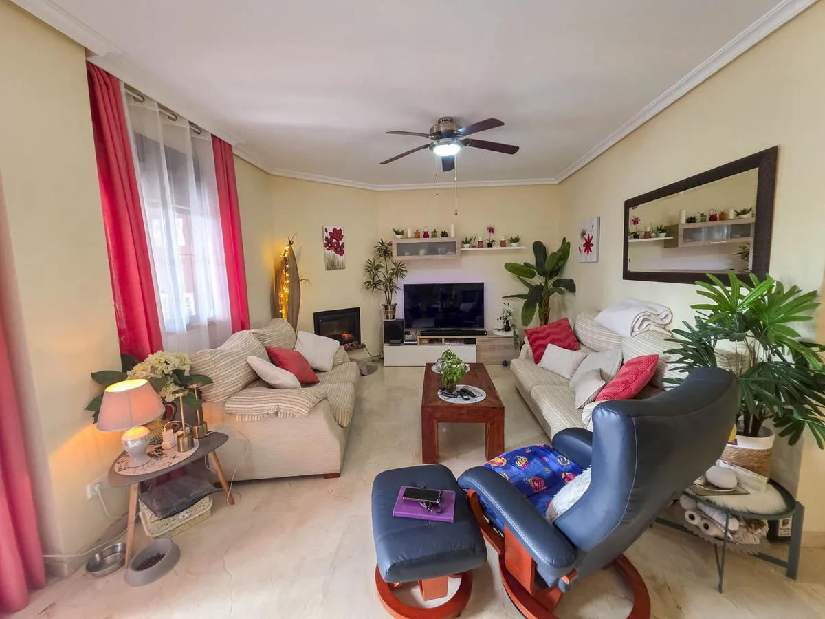 81008795-5946-41d6-a00f-4e0f851b0bef