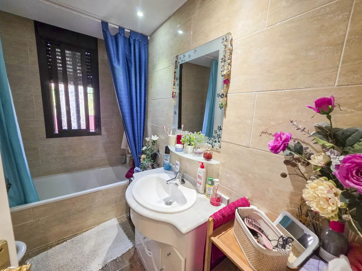 c4feb4c8-f179-420b-b58c-f2ad8fa6ffc3