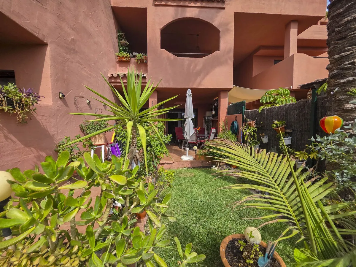 ea2aee1d-dcc7-4b47-87aa-8bf0c74ad8d4