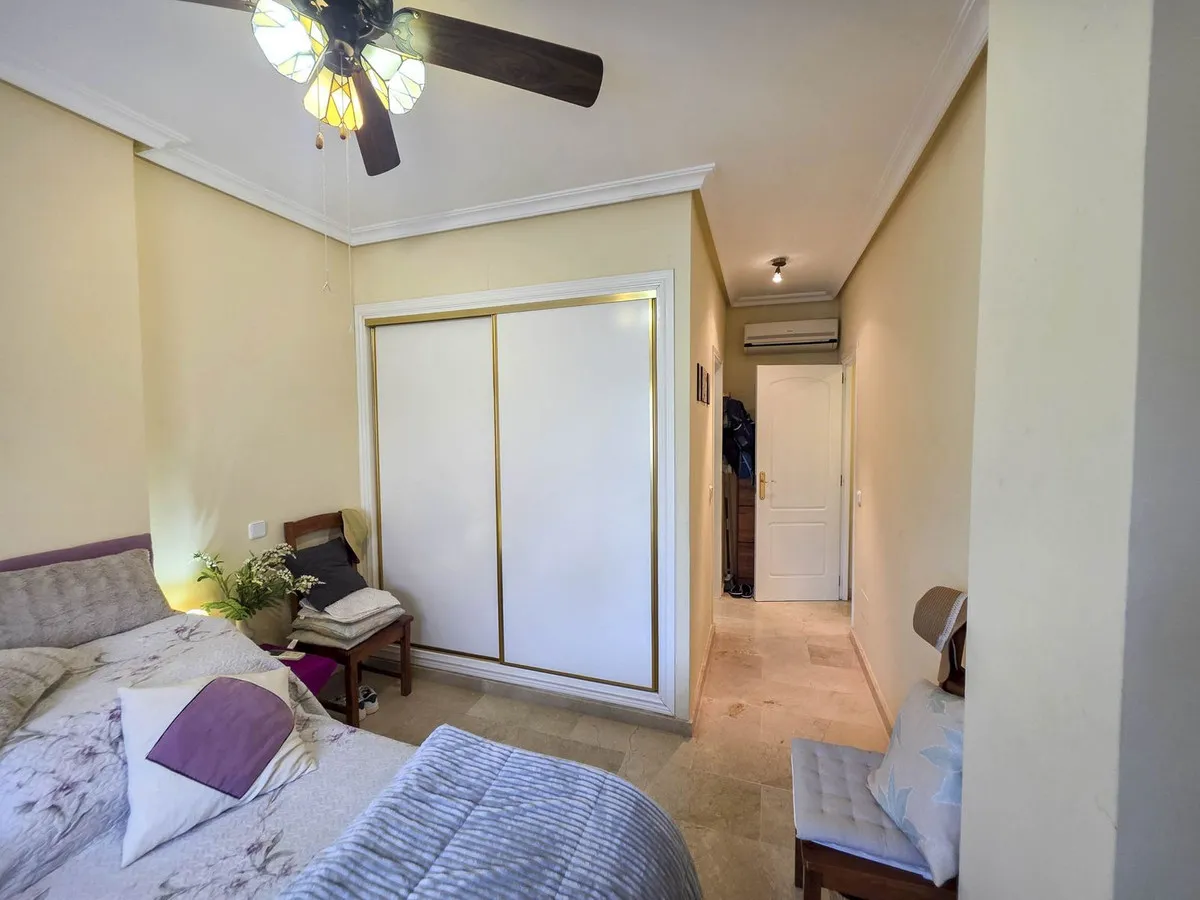 f6236dfa-b8cf-4b9e-b62b-f146ee2e3e59