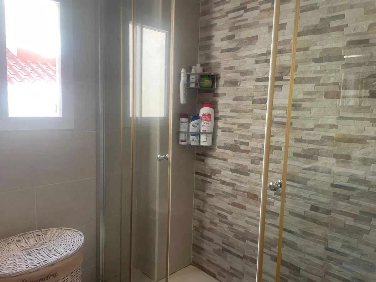 7c637b44-3f8c-468f-8960-87d0ad1e3406